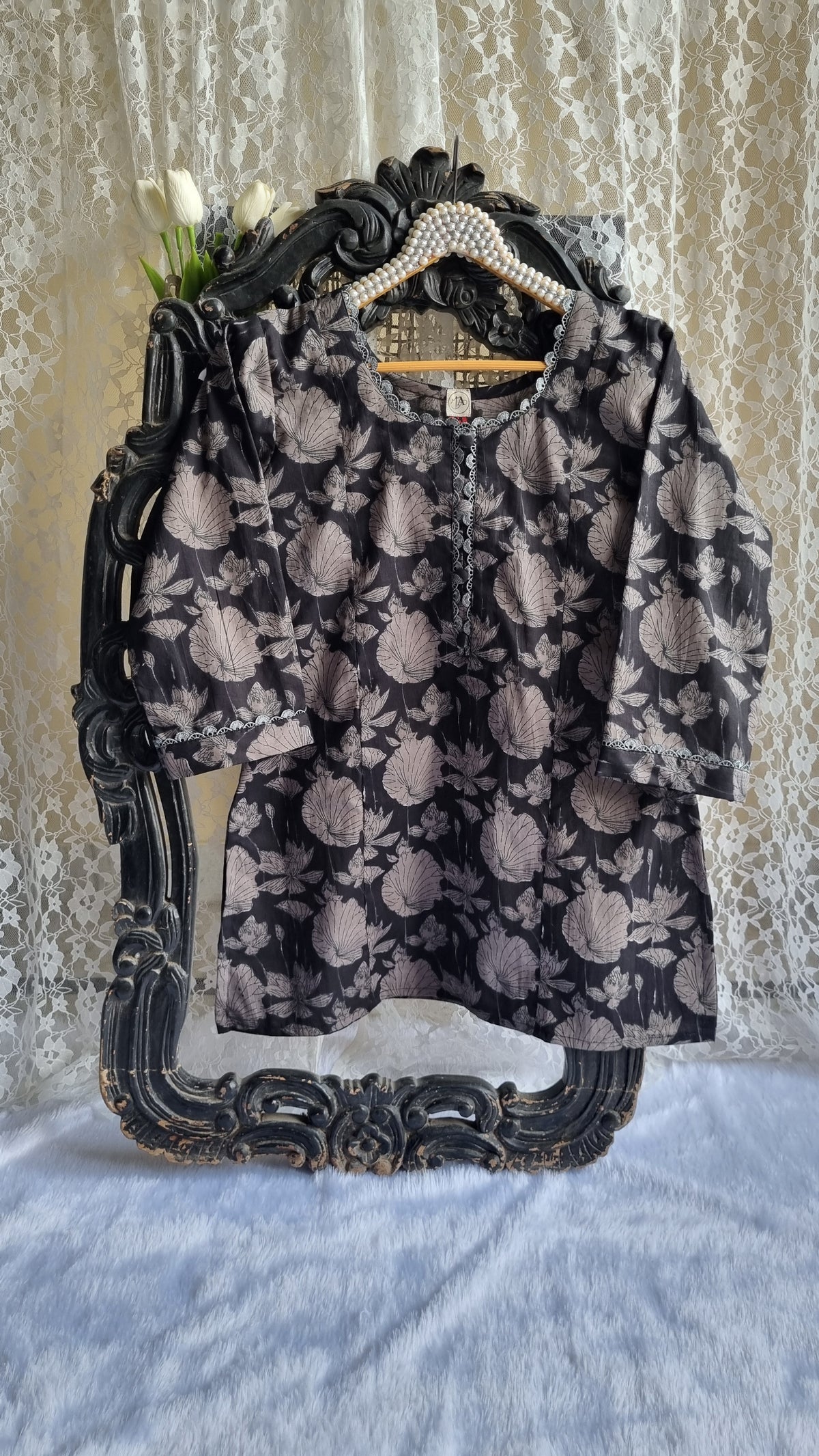 Neelambari Kurti