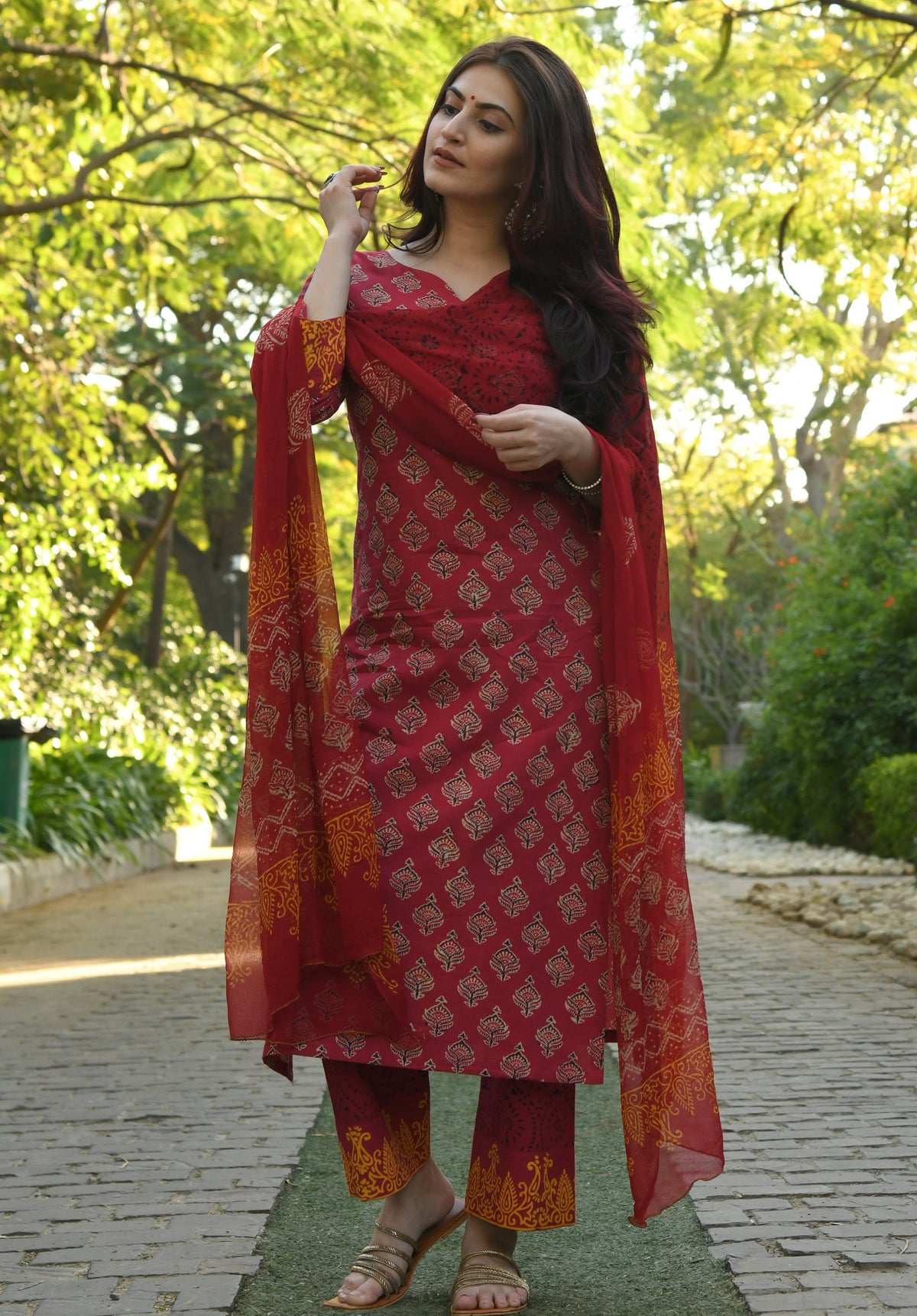 Gulnaar Elegance – Red Handblock Suit Set