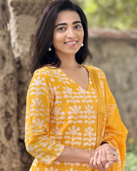 Peetambari – Mustard Handblock Suit Set