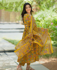 Kanakbala – Mustard Floral Suit Set